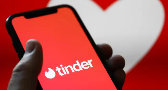 How to text Tinder girls